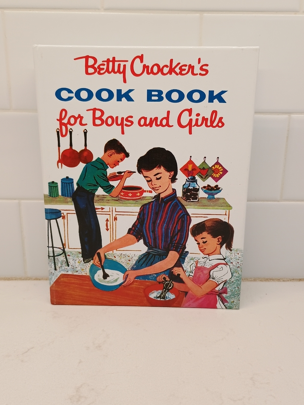 Betty Crocker's Kids Cook Book for Boys and Girls